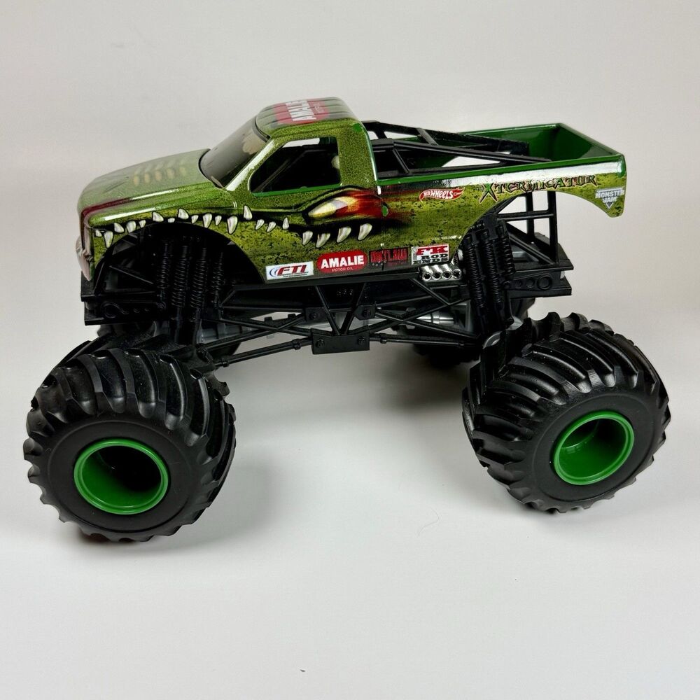 XTermigator Hot Wheels Monster Jam 1:24 Monster Truck 2015 Diecast READ DESC